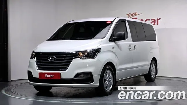 Hyundai The New Grand Starex 12