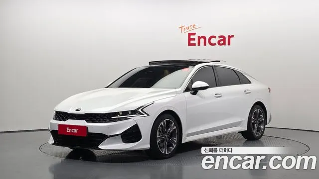Kia K5 III 2.0 Signature