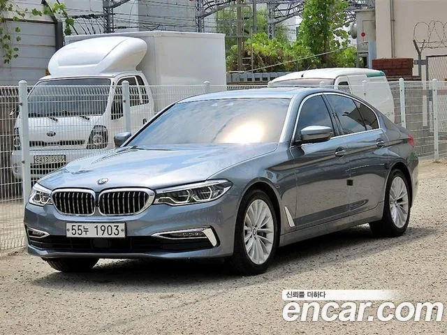 BMW 5 (G30) 530i