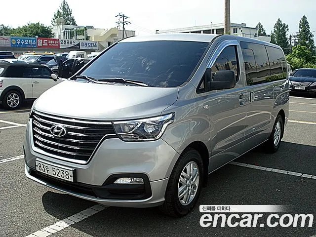 Hyundai The New Grand Starex 5