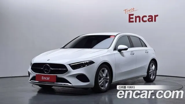 Mercedes-Benz A- W177 A220