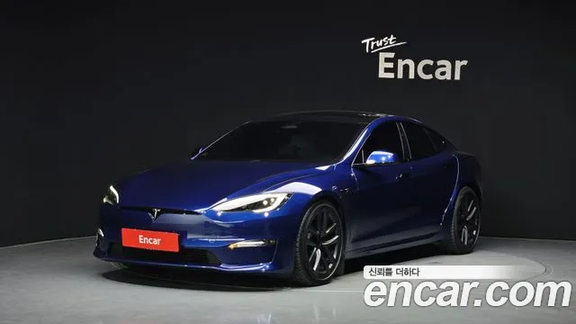 Tesla S