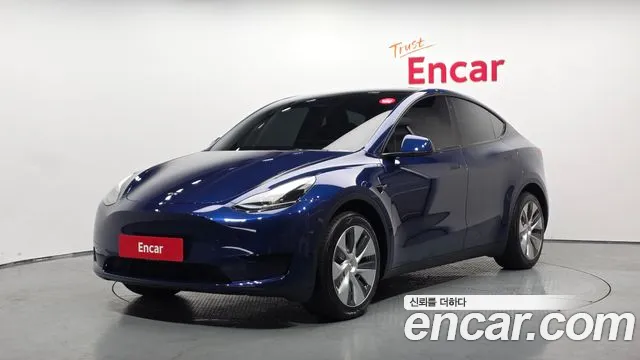 Tesla Y RWD