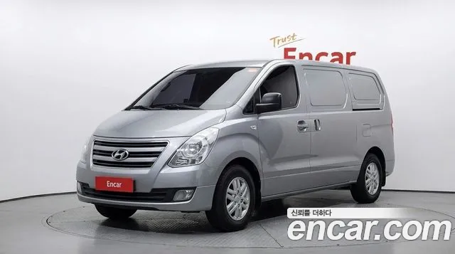 Hyundai Grand Starex 3