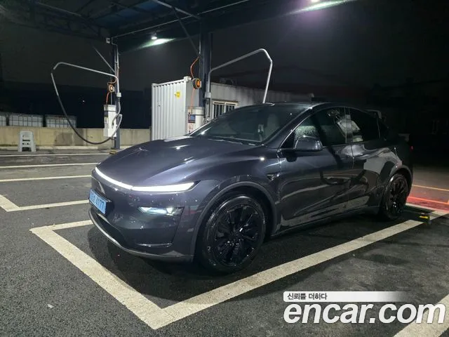 Tesla Y RWD