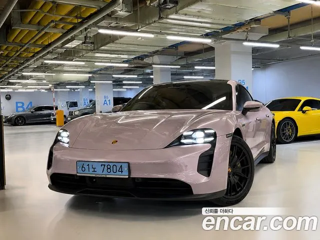 Porsche Taycan GTS