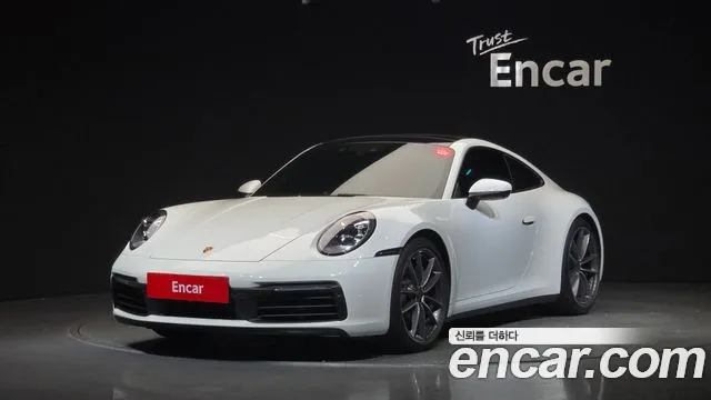 Porsche 911 (992) 4