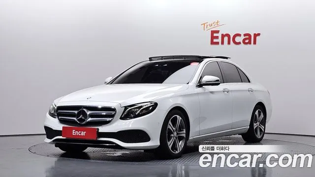 Mercedes-Benz E- W213 E300