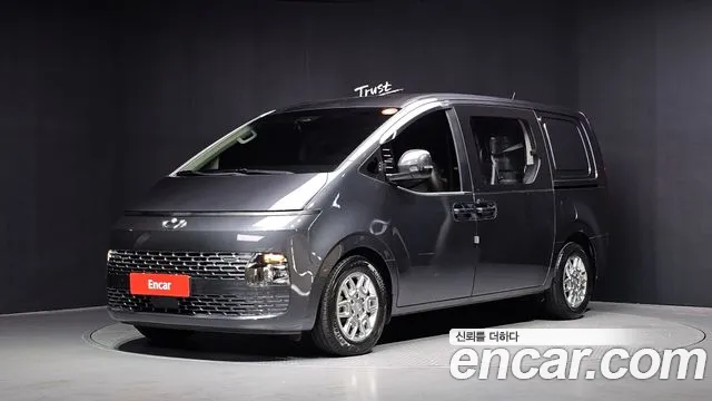 Hyundai Staria 5
