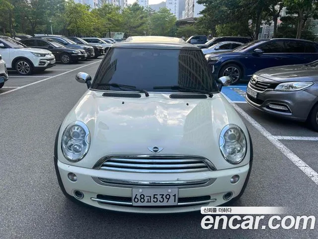 MINI Cooper Base 1