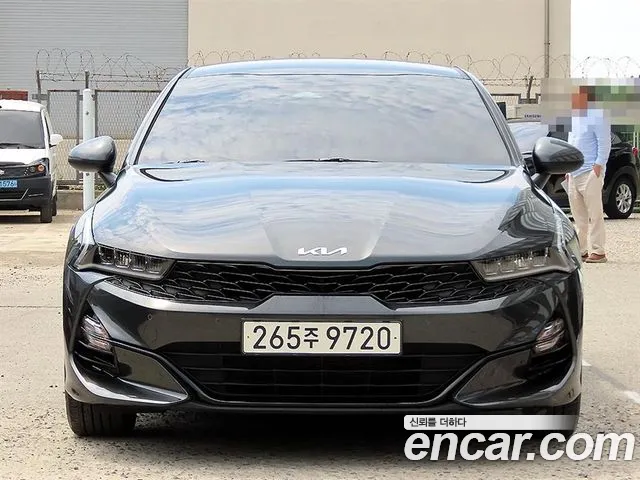 Kia K5 III 2.0 Prestige