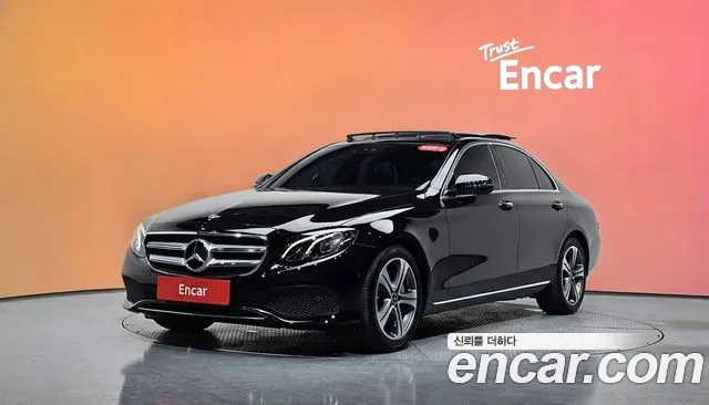 Mercedes-Benz E- W213 E300