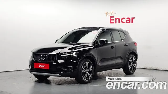 Volvo XC40 B4