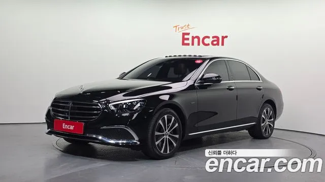 Mercedes-Benz E- W213 E300e 4MATIC Exclusive