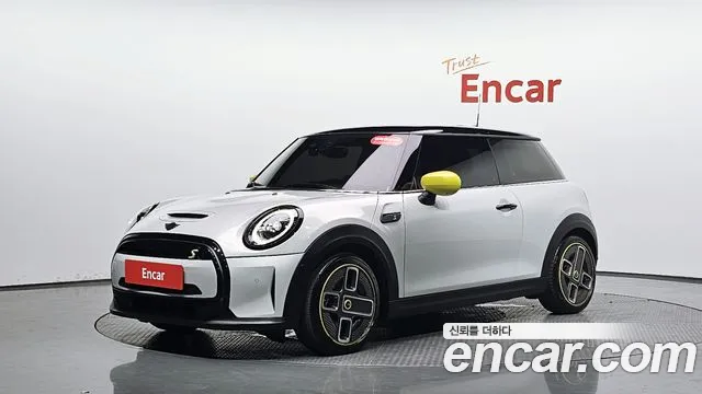 MINI Cooper SE 3