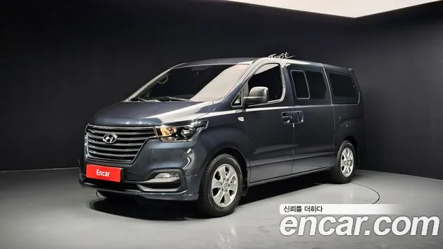 Hyundai The New Grand Starex 12