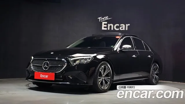 Mercedes-Benz E- W214 E200