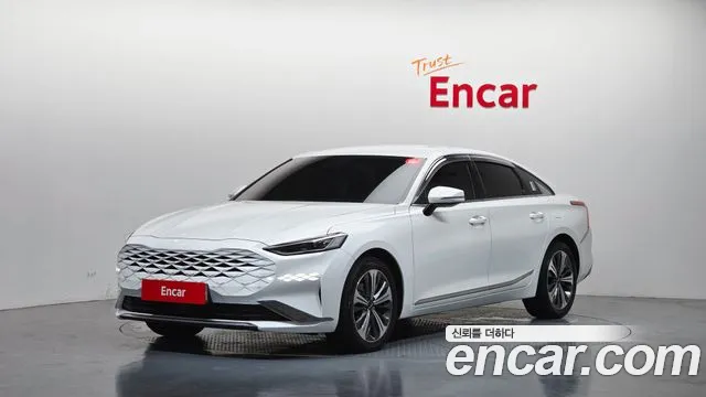 Kia K8 Hybrid Noblesse