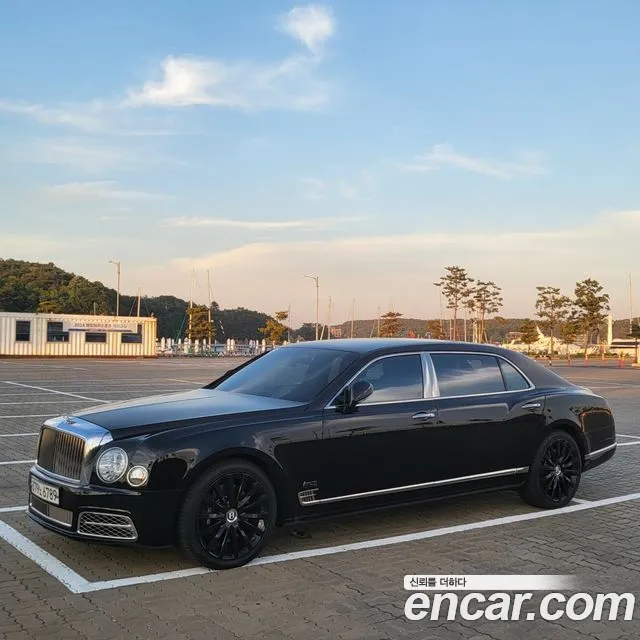 Bentley 6.8 EWB