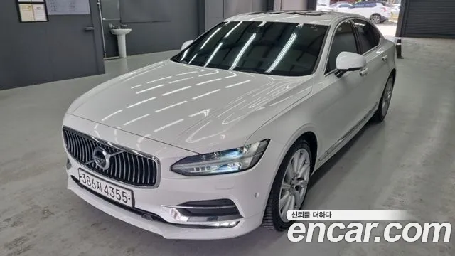 Volvo S90 T5