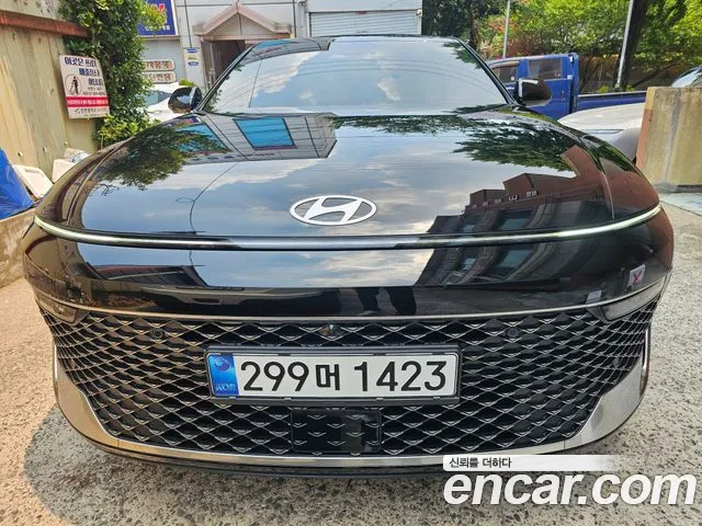 Hyundai Grandeur (GN7) 2.5 Gasoline 2WD Exclusive