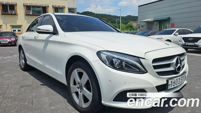 Mercedes-Benz C- W205 C200