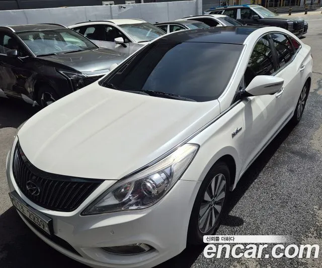 Hyundai Grandeur HG Hybrid Premium