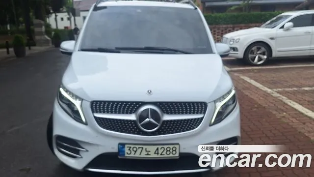 Mercedes-Benz V- V300 CDI W447