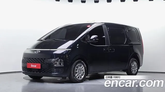 Hyundai Staria 3