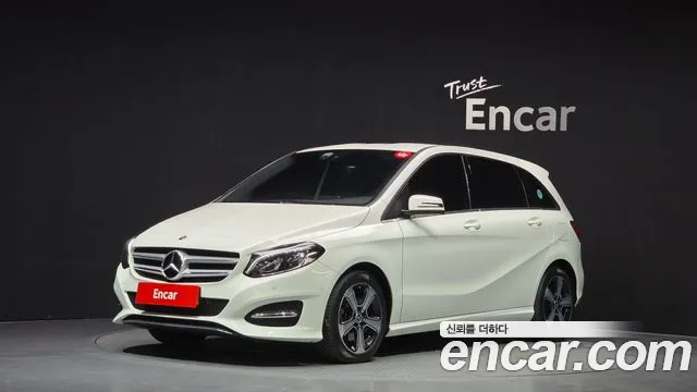 Mercedes-Benz B- W246 B220