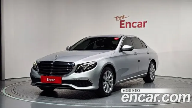 Mercedes-Benz E- W213 E300 4MATIC Exclusive