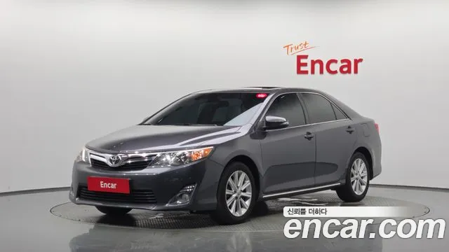 Toyota Camry 2.5 XLE
