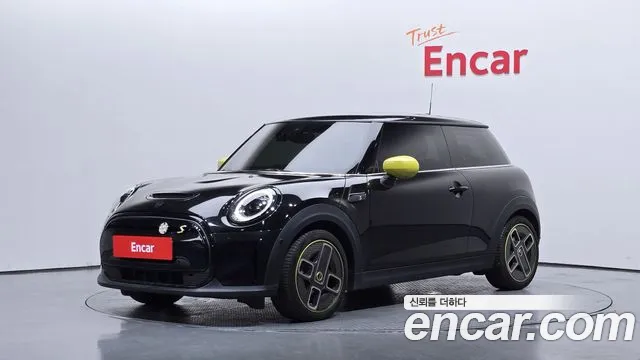 MINI Cooper SE 3