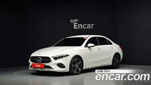Mercedes-Benz A- W177 A220