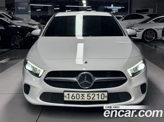 Mercedes-Benz A- W177 A220