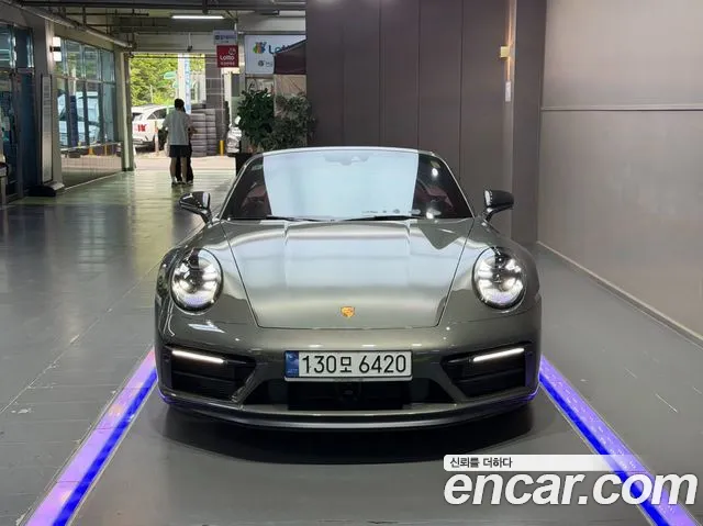 Porsche 911 (992) 4 GTS