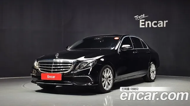 Mercedes-Benz E- W213 E220d Exclusive