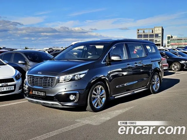 Kia All New Carnival 9 Prestige