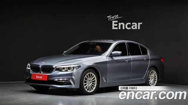 BMW 5 (G30) 520i