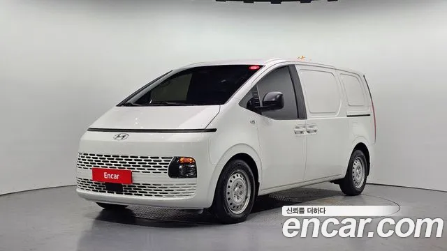 Hyundai Staria 3