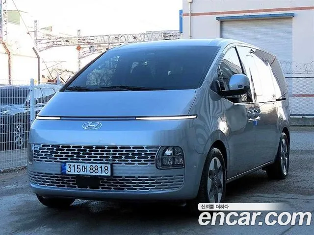 Hyundai Staria 9