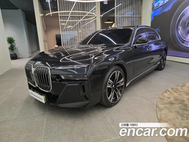 BMW 7 (G70) 750e xDrive M