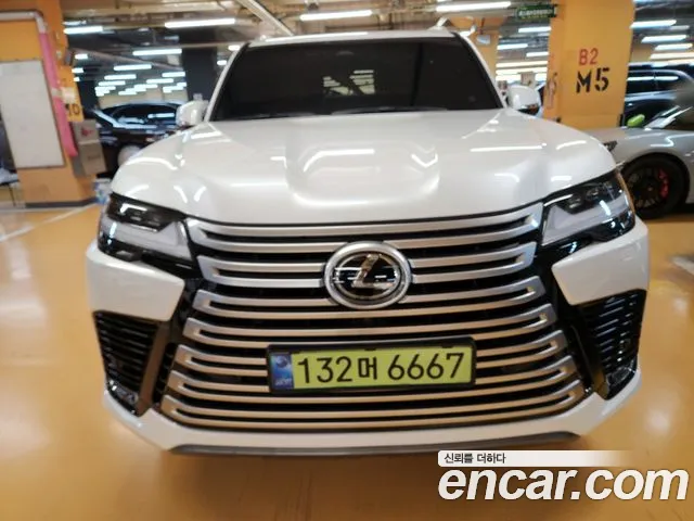 Lexus LX 4 700h VIP