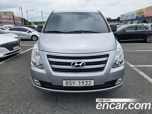Hyundai Grand Starex 5