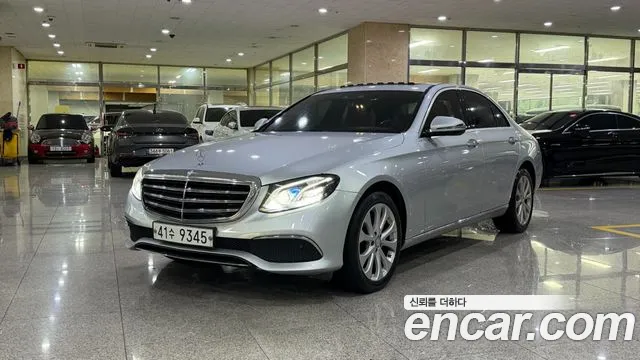 Mercedes-Benz E- W213 E220d 4MATIC Exclusive