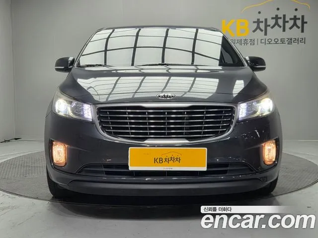 Kia All New Carnival 11