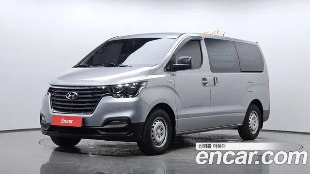 Hyundai The New Grand Starex 3