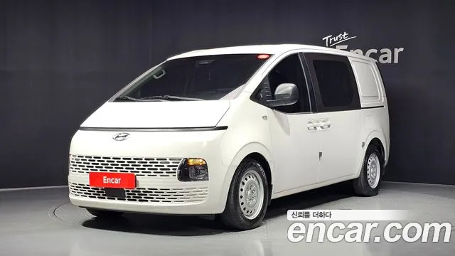 Hyundai Staria 5