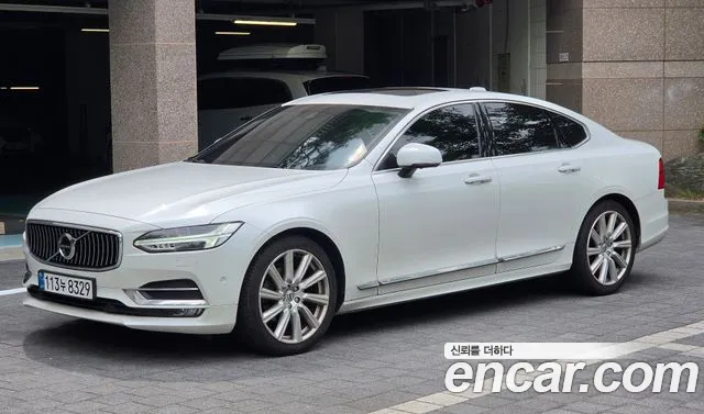 Volvo S90 T5