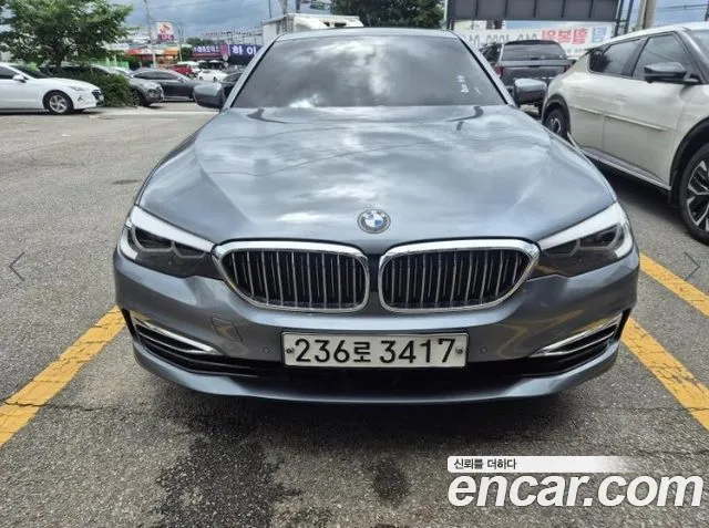 BMW 5 (G30) 520i